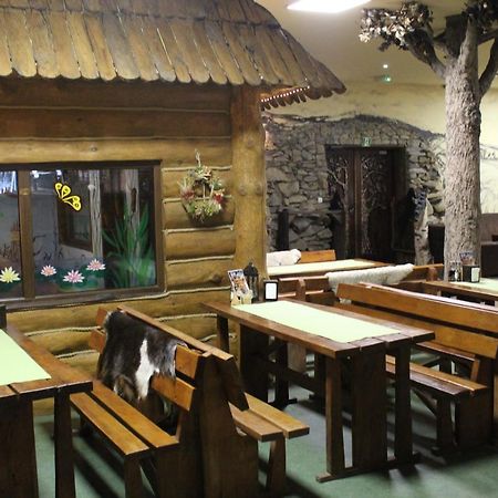 Bieszczadzkie Wrota Lasu Hotel Steznica  Exterior foto
